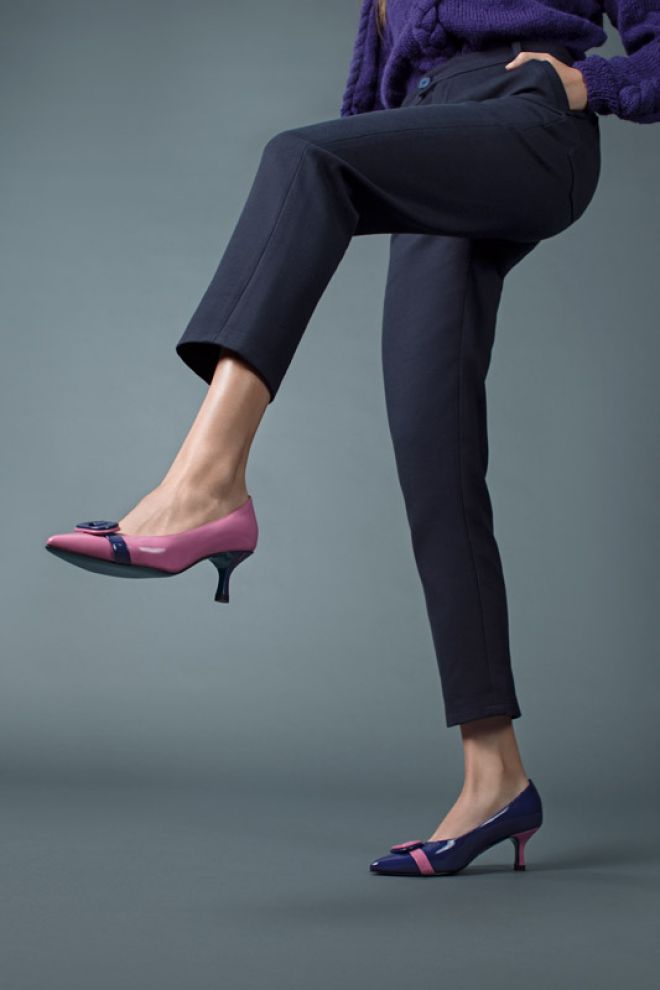 Asymmetric pink and purple Figini Milano shoes, as worn by Amal Clooney, photoshoot, brand design and creative direction Remy van Donk